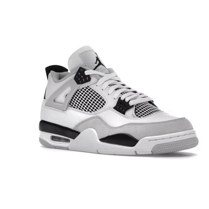 JORDAN 4 MILITARY BLACK